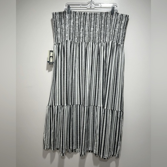 Terra & Sky Plus Size 3X Convertible Smocked Skirt Dress Black White Striped NWT - Picture 3 of 8